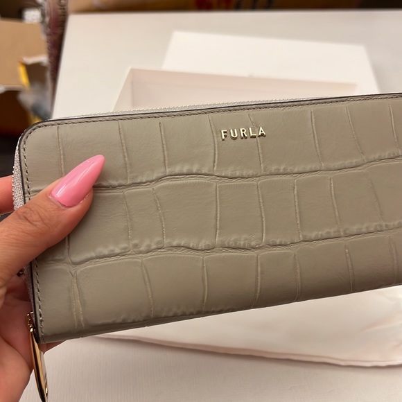 Furla Croc Wallet - long, zipped - Picture 2 of 6